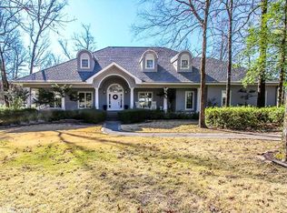 18 Loyola Cir, Hot Springs Village, AR 71909