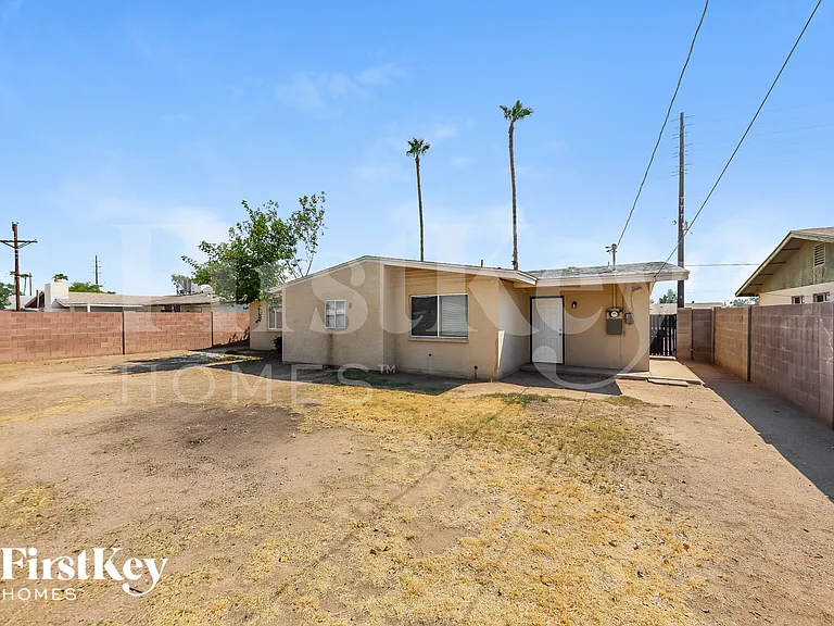 3816 W Northern Ave — Photo 15