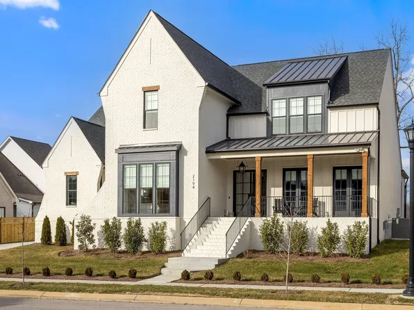 2194 Burgin Dr, Thompsons Station, TN 37179