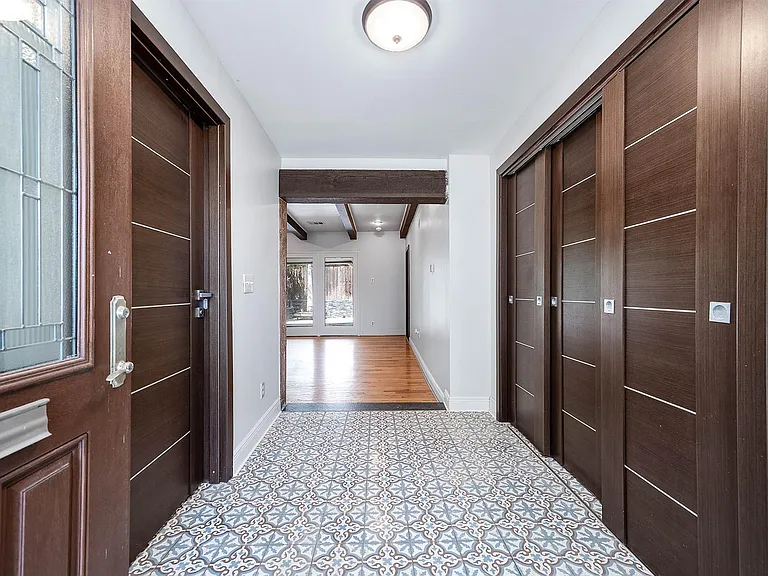 6825 Bellgreen Dr — Photo 6
