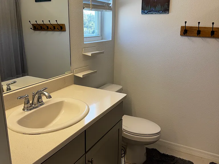 6368 Fairmont Ln — Photo 12