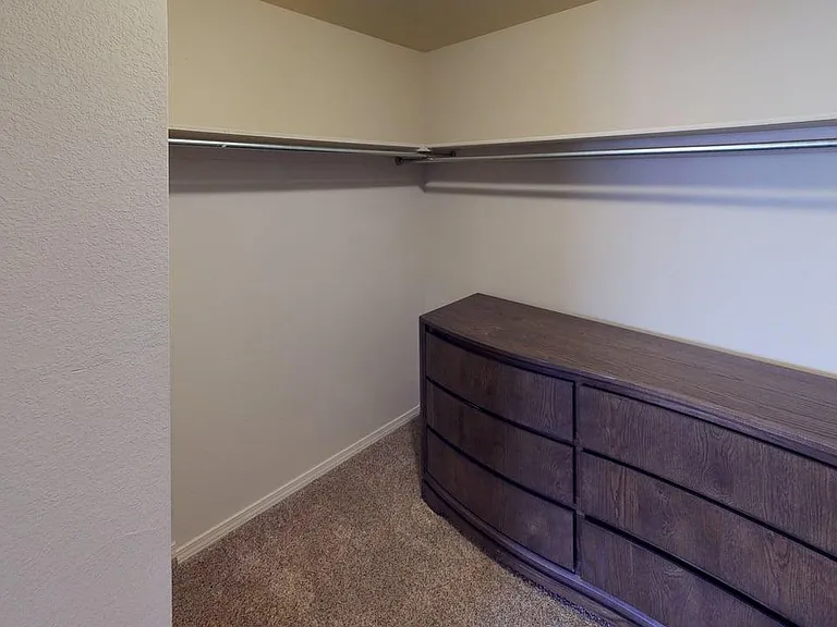 Metroplex Apartments — Photo 45