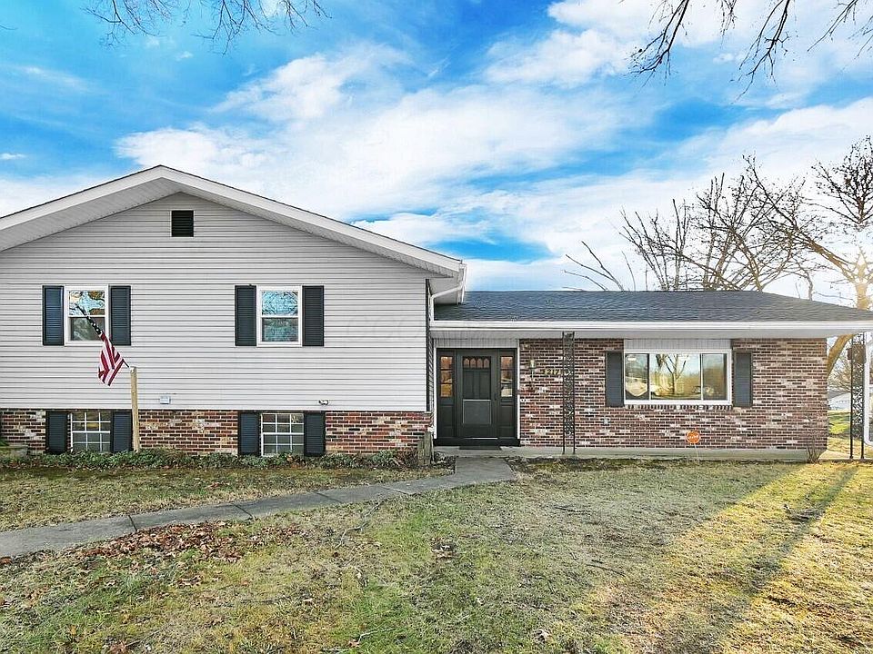 1st image of 217 Greer Dr E