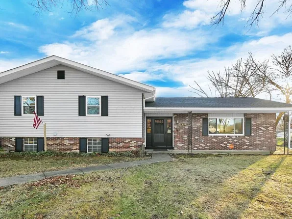 217 Greer Dr E, Newark, OH 43055