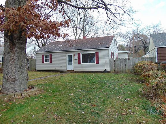 3rd image of 2351 Warren St