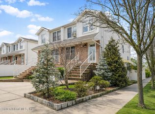 123 Mosely Ave, Staten Island, NY 10312