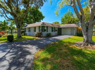 225 Georgetown Blvd, Naples, FL 34112