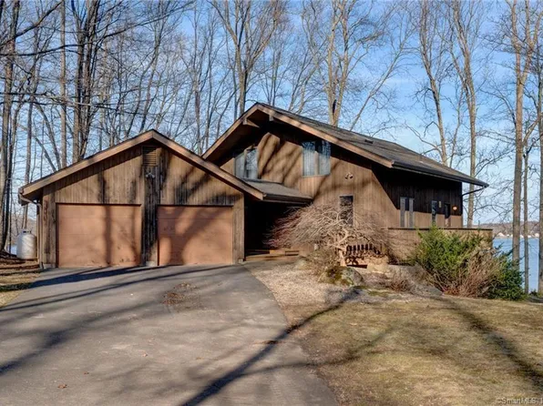 16 Erdoni Road, Columbia, CT 06237