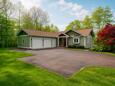 9150 S Majestic Ridge Dr, Traverse City, MI, 49684
