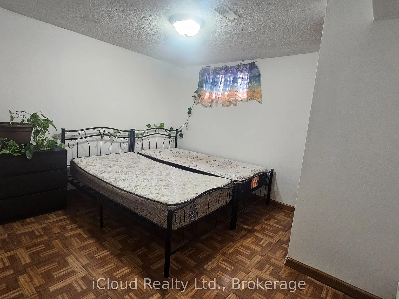 2 bed, $1,700 — Photo 4