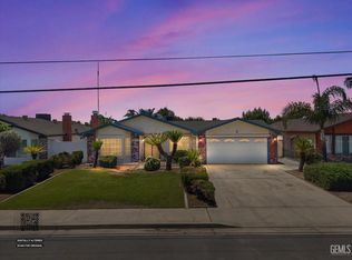 2129 Randolph St, Delano, CA 93215