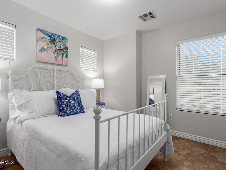 4324 E Windsor Ct — Photo 22