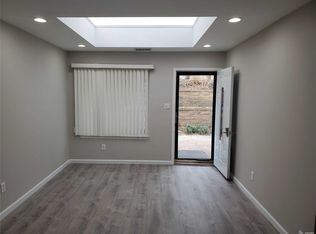277 Brettonwoods Dr, Coram, NY