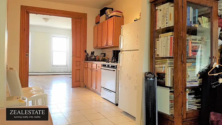 Rented by ZealEstate Group Inc | media 83