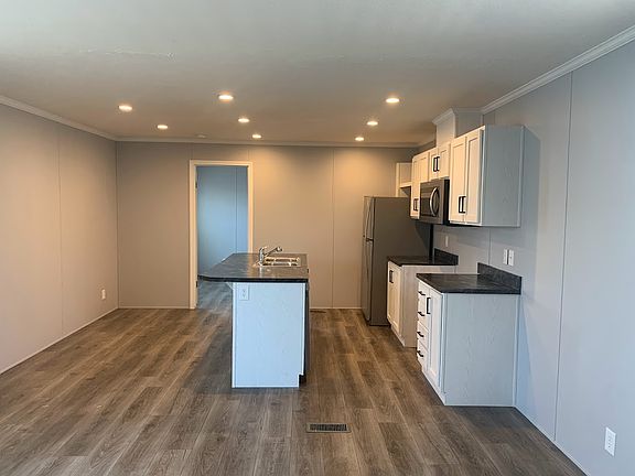4th image of 47 Bluebird Hill Dr #228