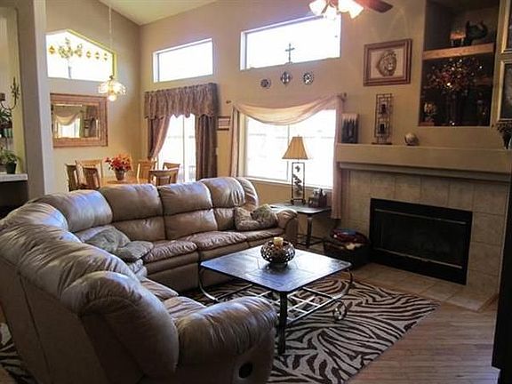4th image of 4055 Regatta Dr