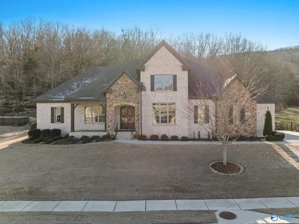 83 McMullen Ln SE, Gurley, AL 35748