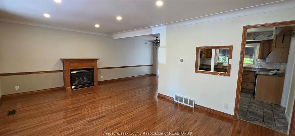 4 bed, 1.5 bath, $2,800 — Photo 4