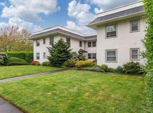 Inverness Apartments, Portland, OR 97214