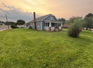702 Washington Ave, Front Royal, VA 22630