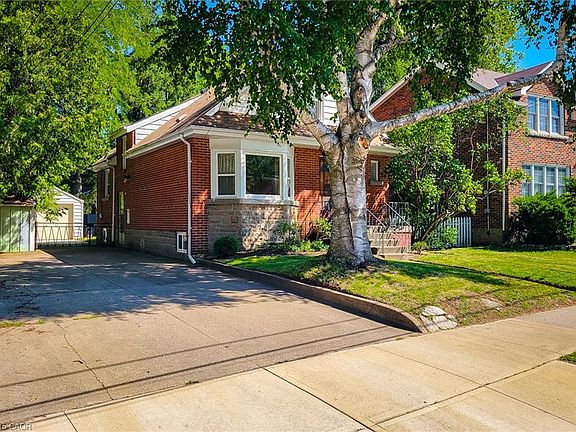 3rd image of 30 Sanders Blvd