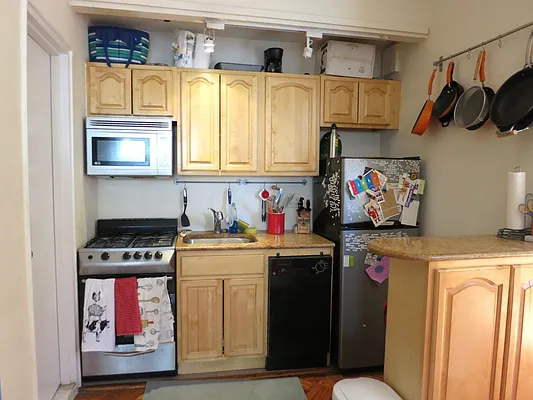 Rented by Brooklyn Heights Real Estate Inc | media 18