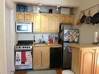 Rented by Brooklyn Heights Real Estate Inc