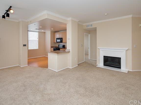 5th image of 2346 Watermarke Pl