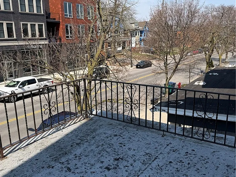 1015 Elmwood Ave #2 — Photo 25