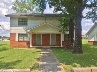 900 McCulloch St APT B, Beebe, AR 72012