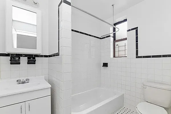 35 Thayer St #4G — Photo 8