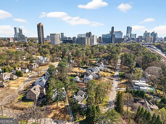 3rd image of 3811 N Stratford Rd NE