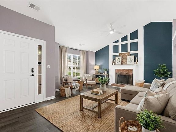 5th image of 608 Riverside Dr NW