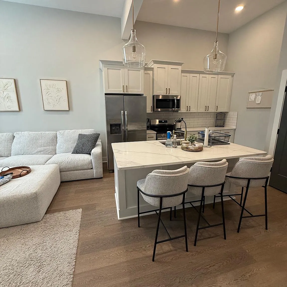 1 bed, 900 sqft, $1,640 — Photo 4