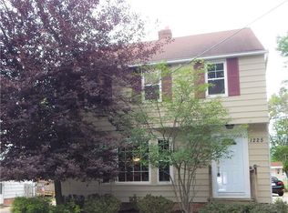 1225 Dorsh Rd, South Euclid, OH 44121