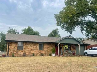 122 E Crozier St, Perkins, OK 74059