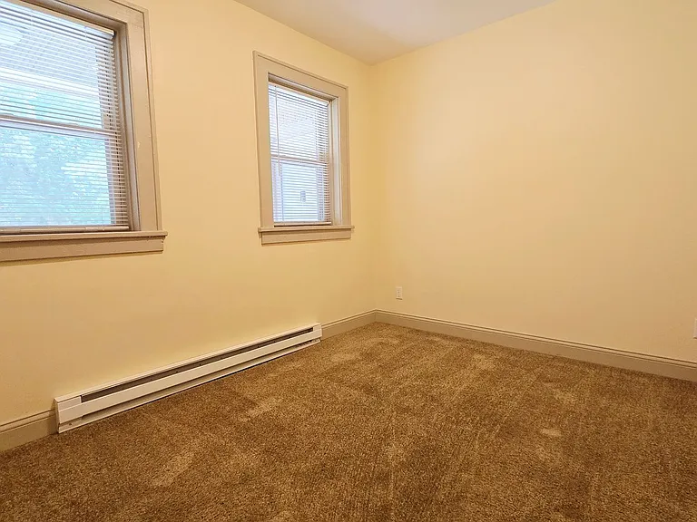 1404 E State St Apartments — Photo 4