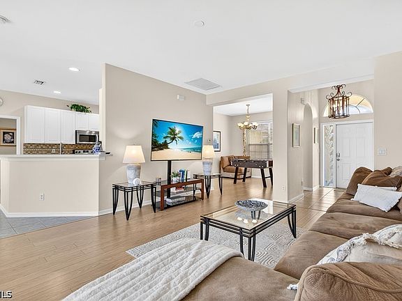 4th image of 8912 Wellington Lakes Ct