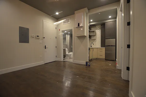 Rented by TheRealEstateCompany.com LLC | media 21