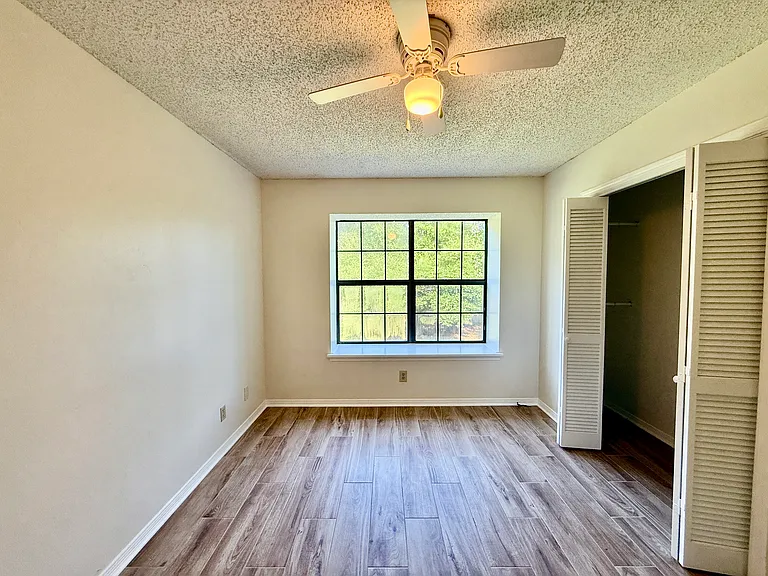 1516 Portside Dr — Photo 23