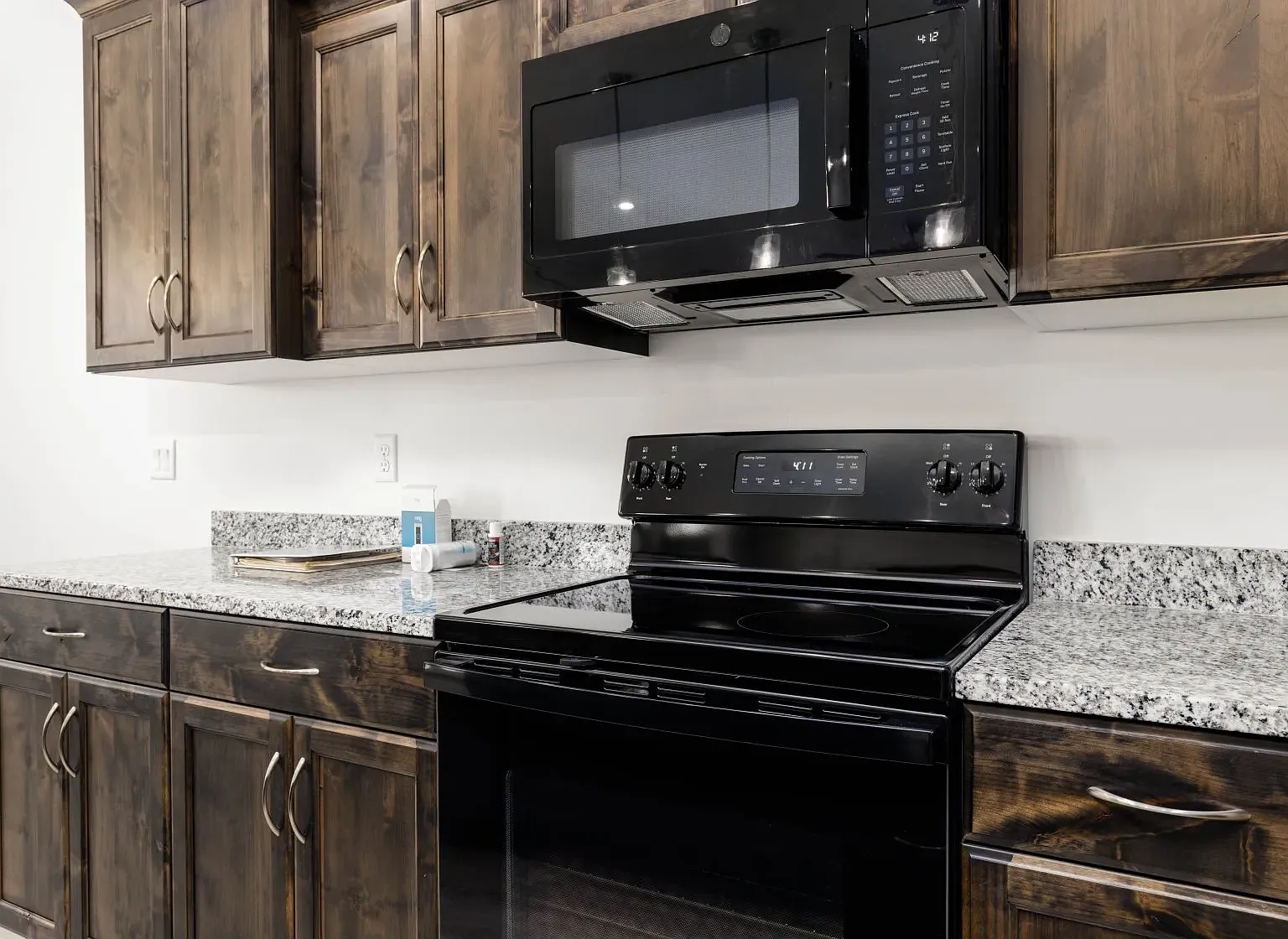 E359 - 465 S. Stewart Creek Dr. — Photo 4