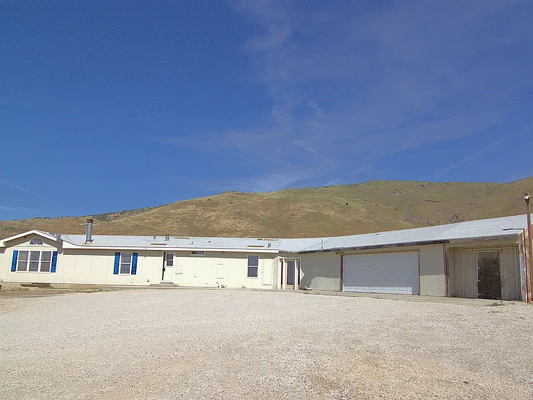 35850 Via Famero Dr — Photo 16