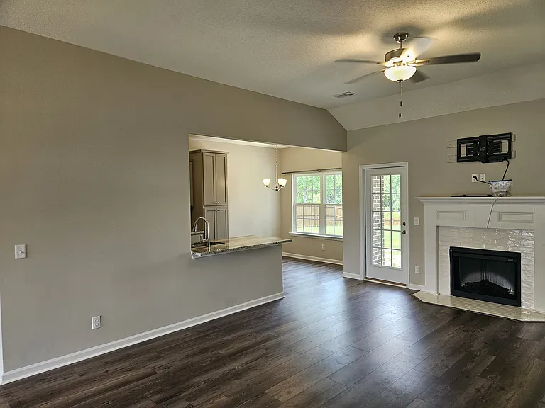 232 Akins Ranch Rd NE — Photo 5