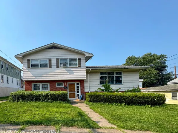 624 Hemlock St, Scranton, PA 18505