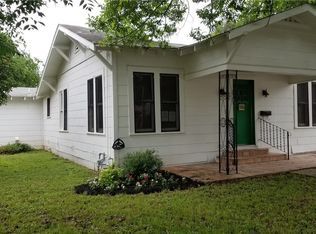 1123 W Coll St, New Braunfels, TX 78130