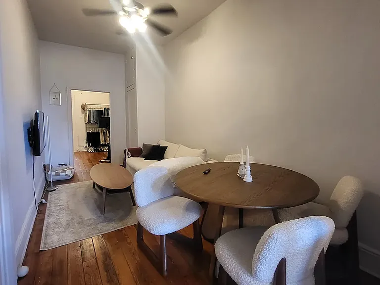105 Engert Ave #2L — Photo 4
