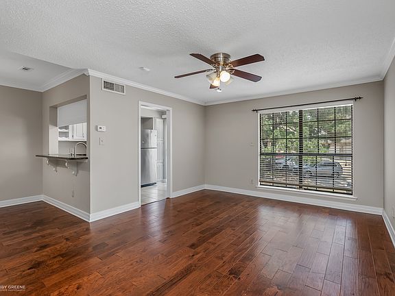 4th image of 3100 Fairfield Ave Unit 6A