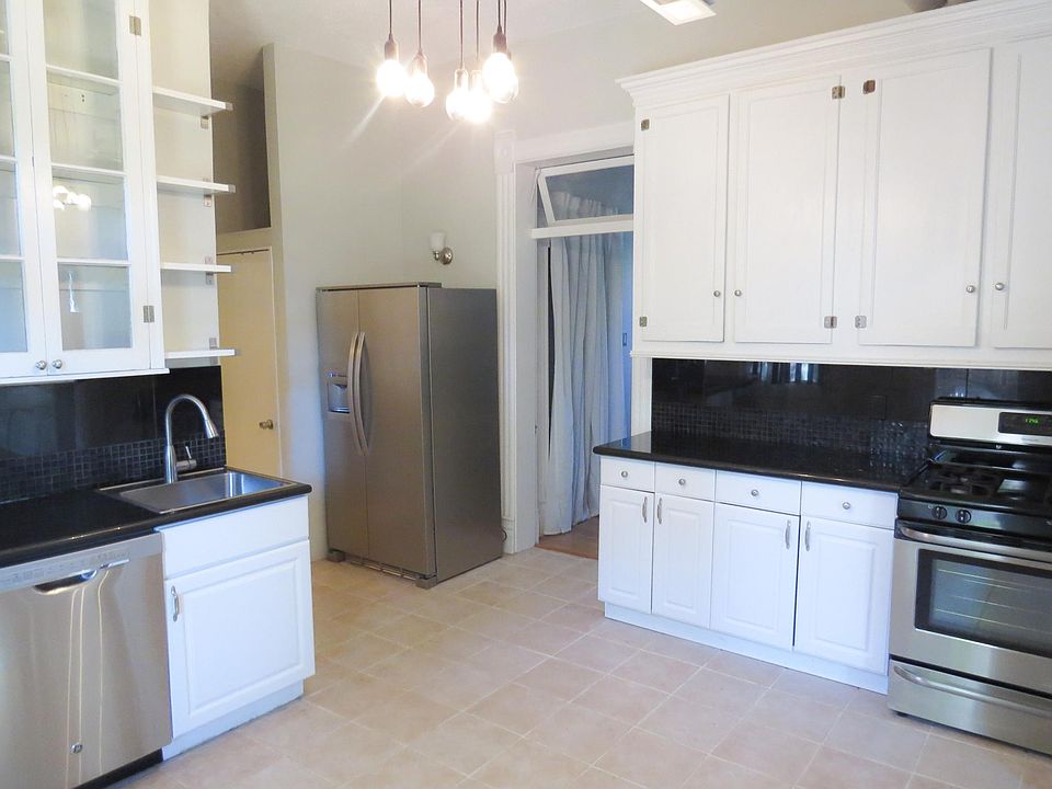 1st image of 2 S Lincoln St APT 1E