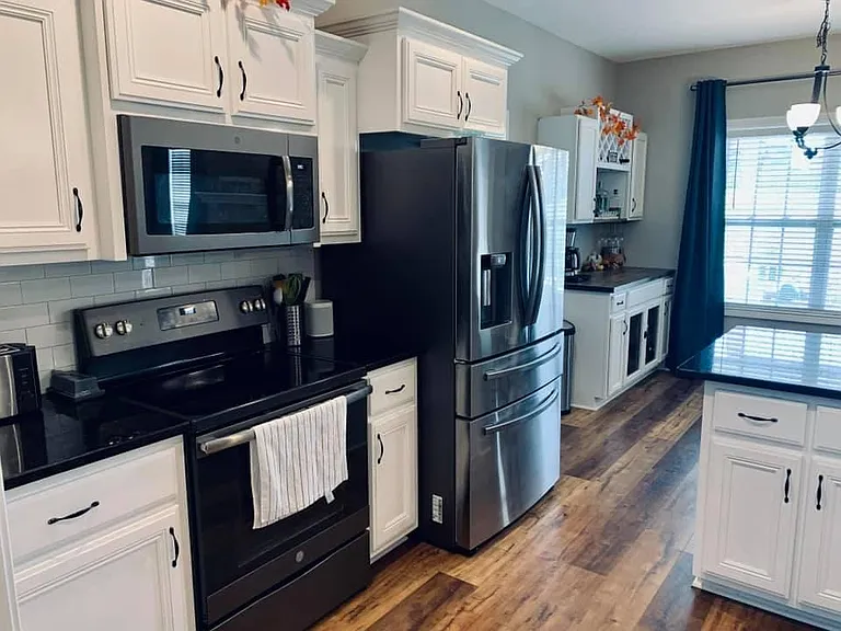 357 Rye Dr — Photo 4