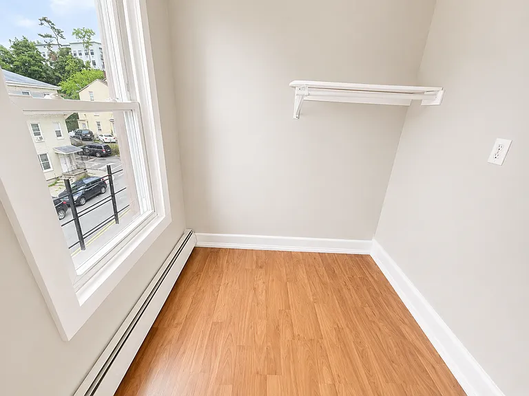 170 W Broadway #3 — Photo 12
